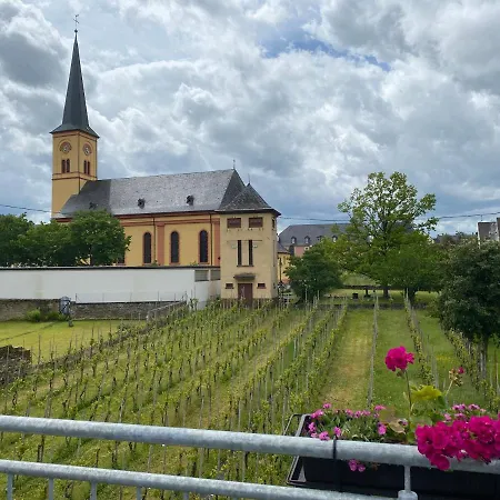 Weingut Tosta Trittenheim